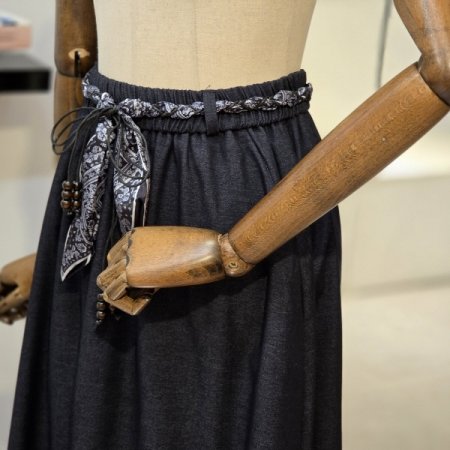 엔틱 벨트 데님 스커트