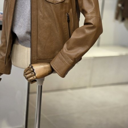 체스트 포켓 레더 자켓