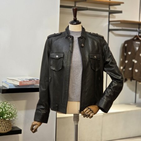 체스트 포켓 레더 자켓