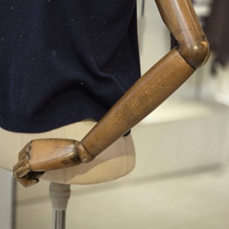 메탈 반넥 퍼프 소매 니트