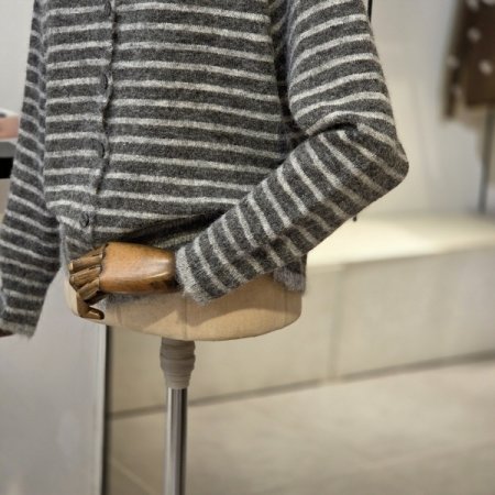 스트라이프 무디 가디건