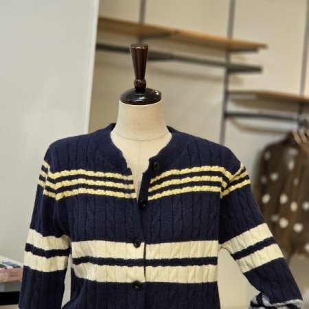 라인 꽈배기 가디건