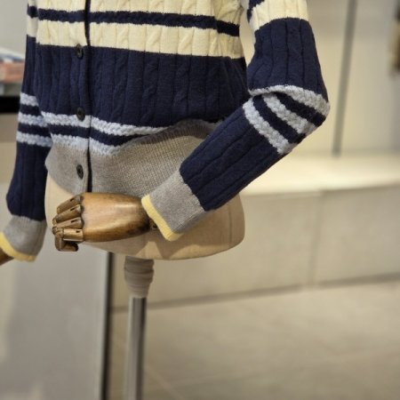 라인 꽈배기 가디건