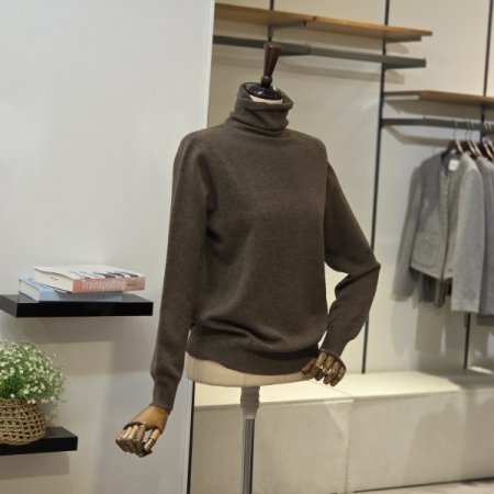 폴라 홀가먼트 니트