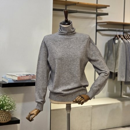 폴라 홀가먼트 니트