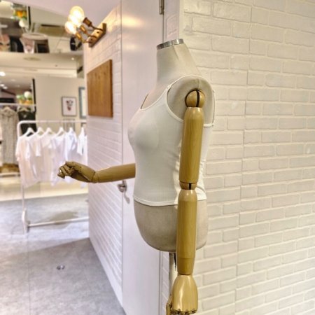 르이너탑티셔츠