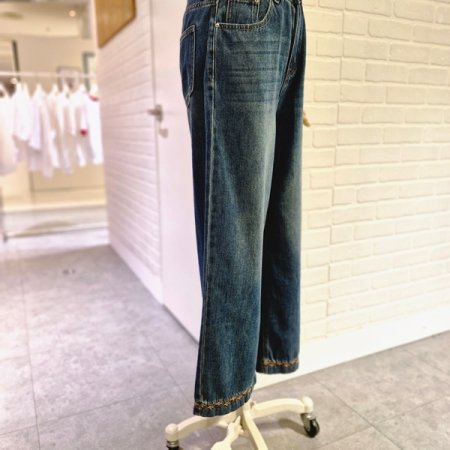 밑단에자수와이드데님팬츠