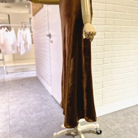 르르샤틴스커트