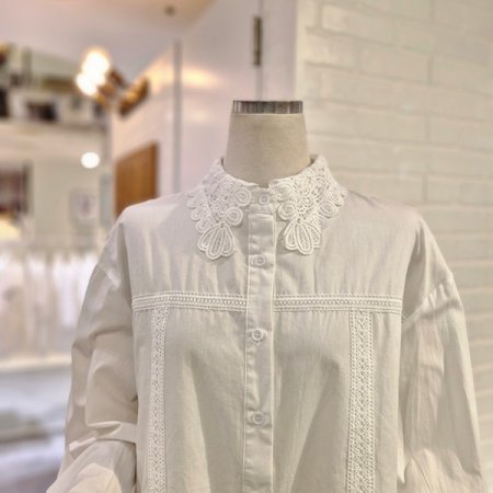 르레이스배색블라우스