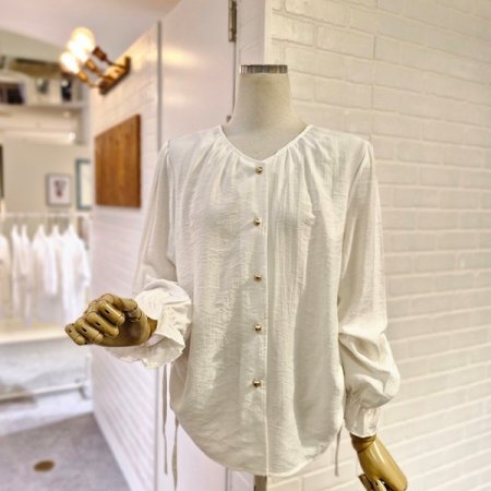 르콩단추블라우스