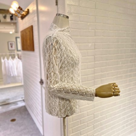 큰꽃시스루블라우스