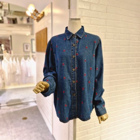 르딸기자수데님셔츠
