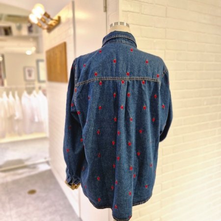 르딸기자수데님셔츠