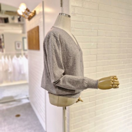 르리본자수V넥가디건