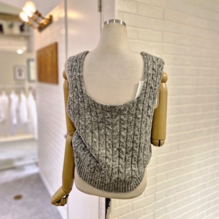 르하트꽈배기조끼