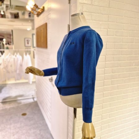 르라리본자수가디건