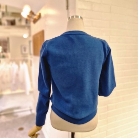 르라리본자수가디건