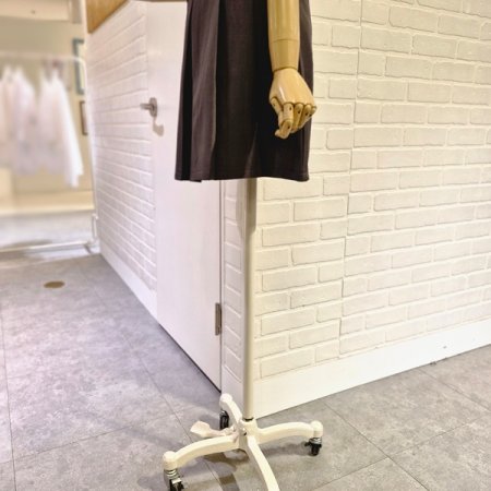 리핀턱미니스커트