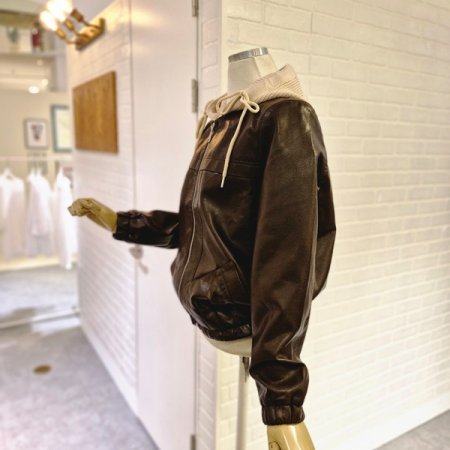 르니트후드레더자켓