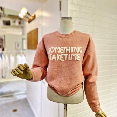 르레터링썸니트