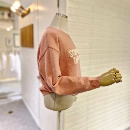 르레터링썸니트