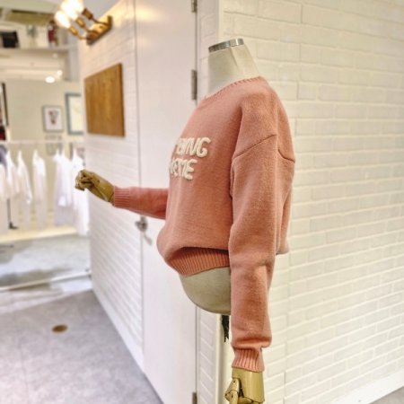 르레터링썸니트