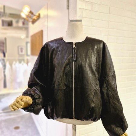 라운드셔링레더자켓