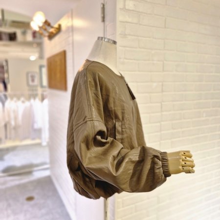 라운드셔링레더자켓