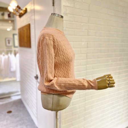 르니꽈배기니트