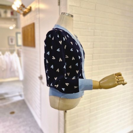 르멀티하트가디건