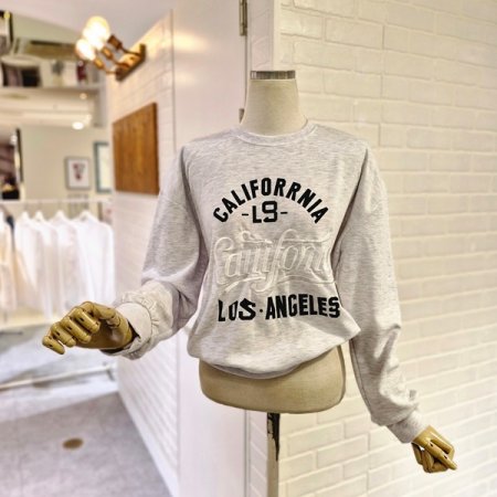 르레터링나맨투맨티셔츠