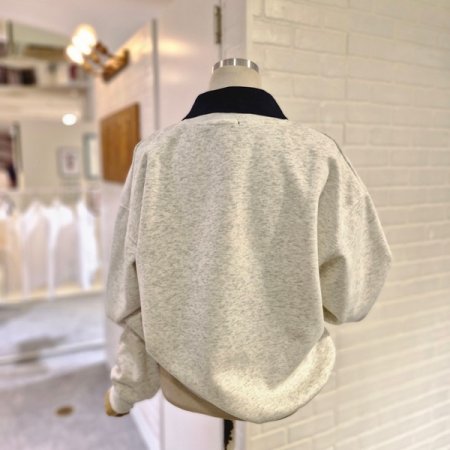 르카라배색레터링티셔츠