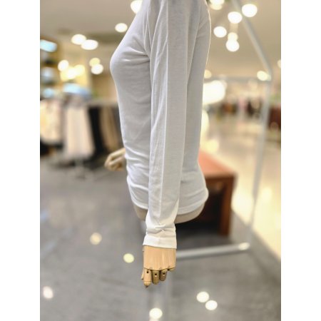 안감기모라운드티셔츠