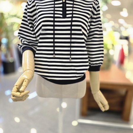 단가라지퍼후드니트