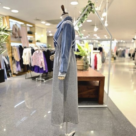 청배색 카라원피스