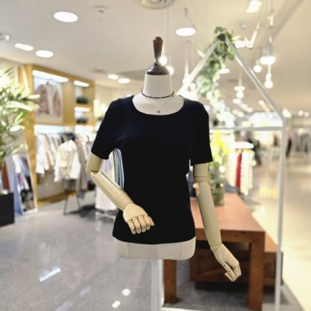 모아골지 스퀘어넥니트티