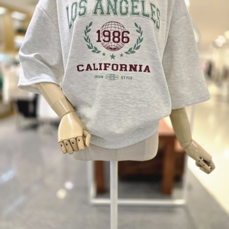 레터링 맨투맨티셔츠