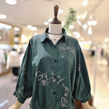 나염퍼프소매 셔링블라우스