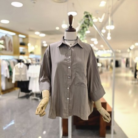 자개단추 블라우스