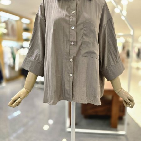 자개단추 블라우스