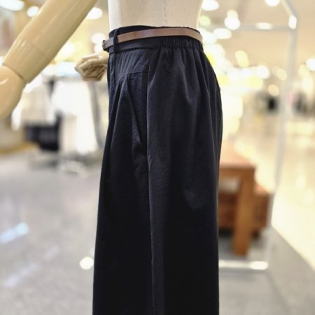 벨트핀턱주름 스커트