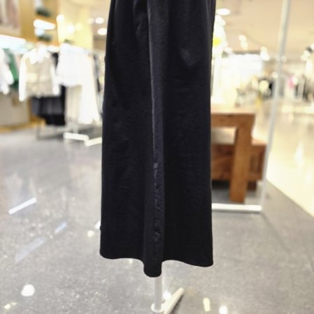 벨트핀턱주름 스커트