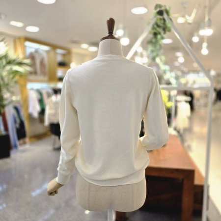 심플브이넥 니트