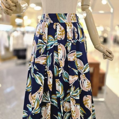 뒷밴딩프린팅 스커트