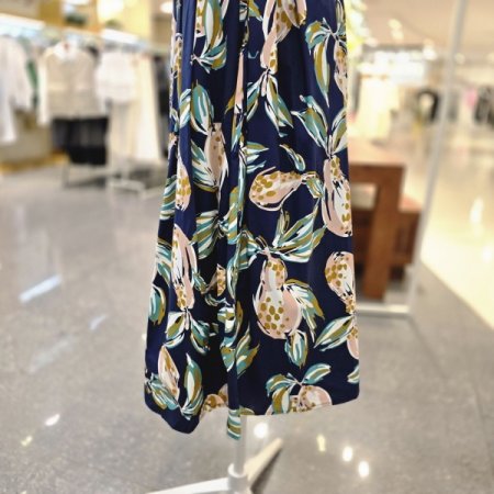 뒷밴딩프린팅 스커트