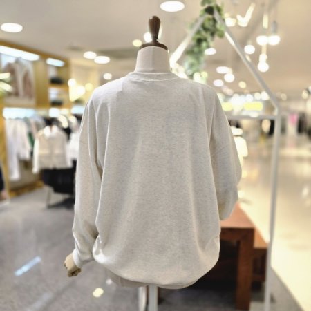 모니카 맨투맨티셔츠