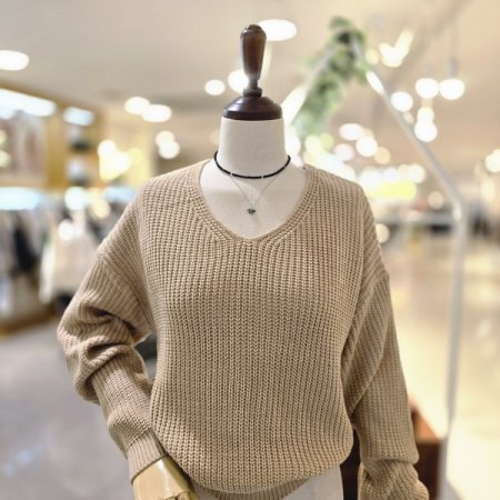 하찌성형크롭V니트