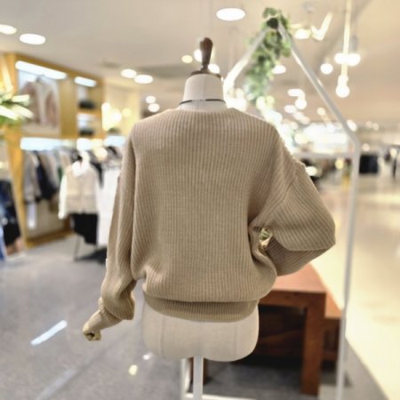 하찌성형크롭V니트