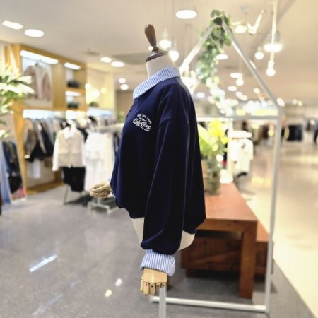 카라배색 맨투맨티셔츠