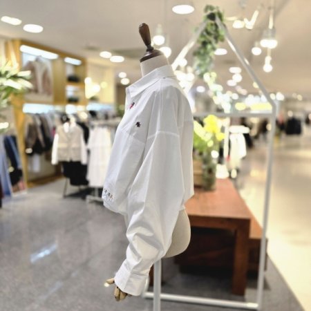 무당벌레 자수셔츠